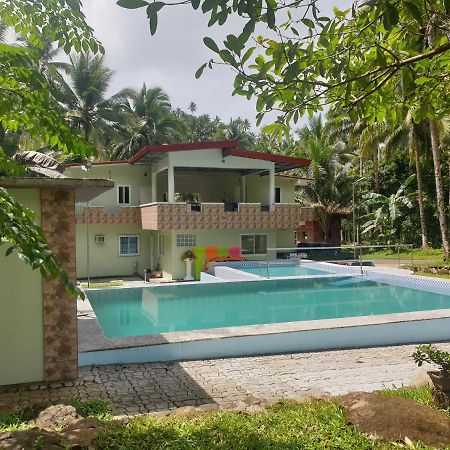 Pentaqua -Dineros Guest House Irosin Dış mekan fotoğraf